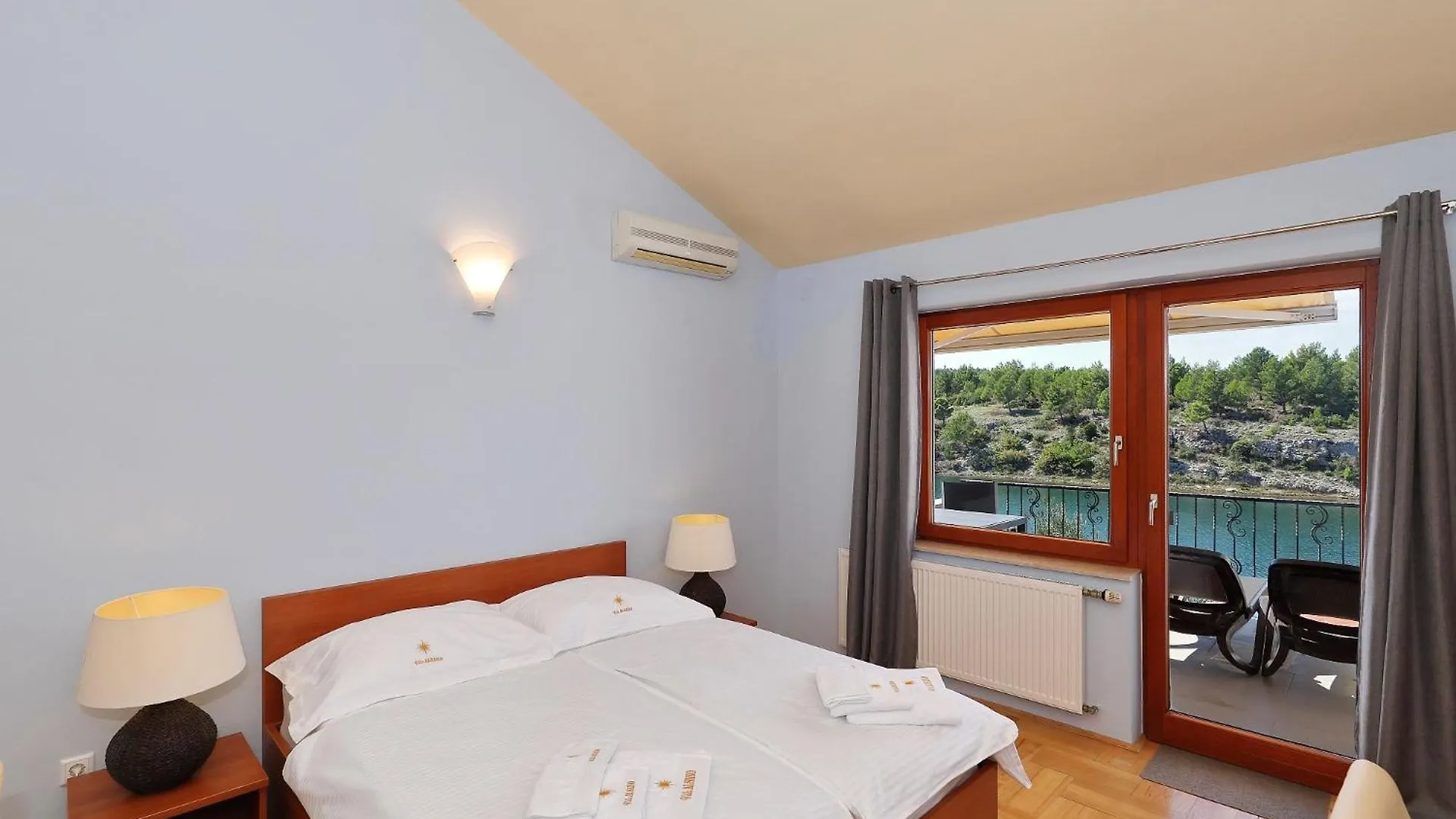 Alsano, No 1 Apartment Basic