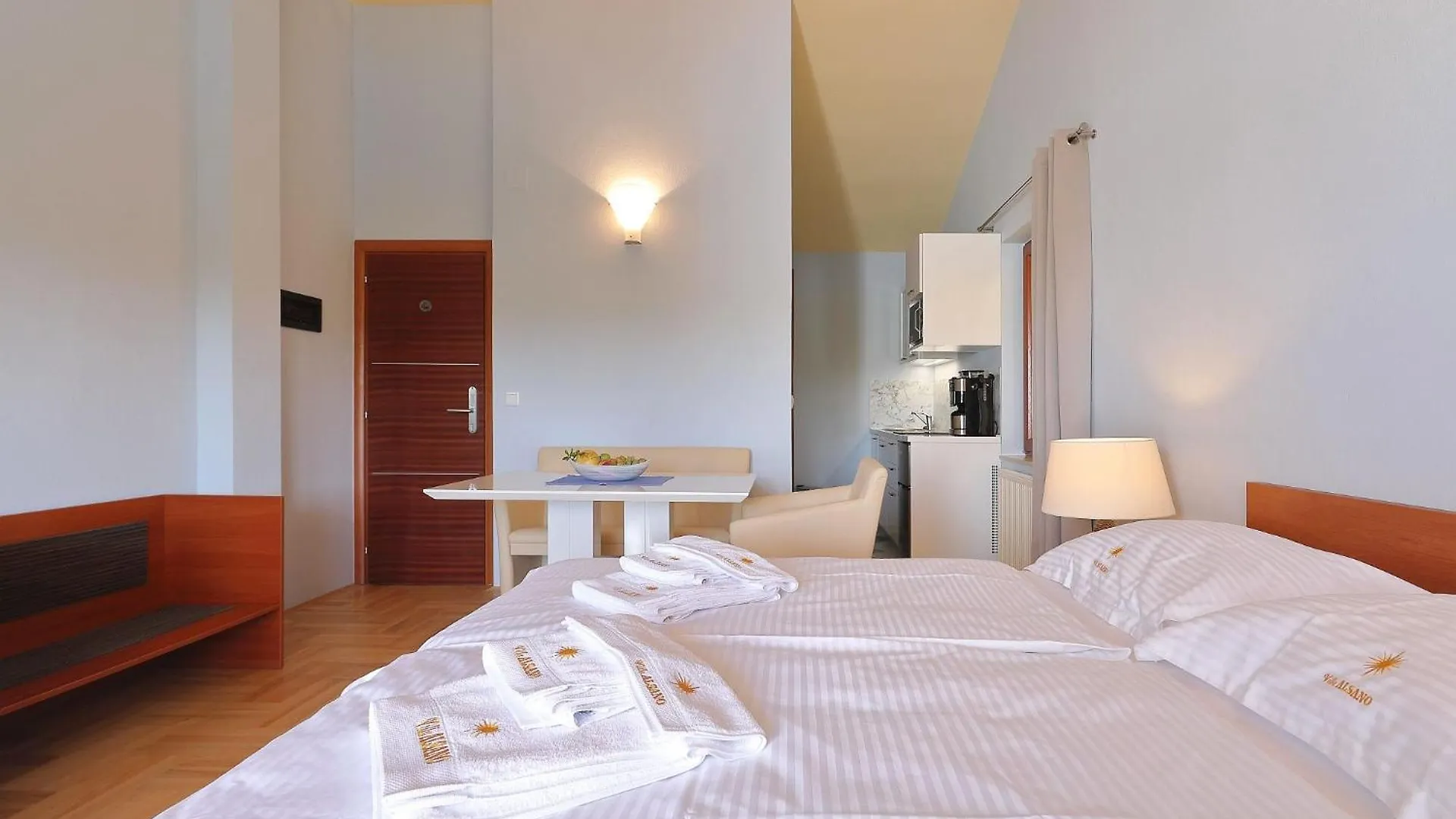 Alsano, No 1 Apartment Basic Croatia
