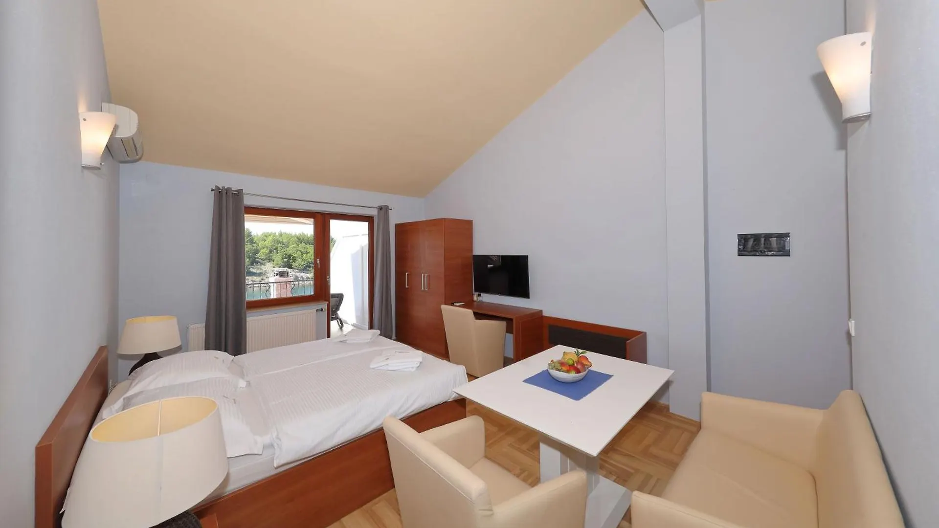 Alsano, No 1 Apartment Basic 0*,  Croatia