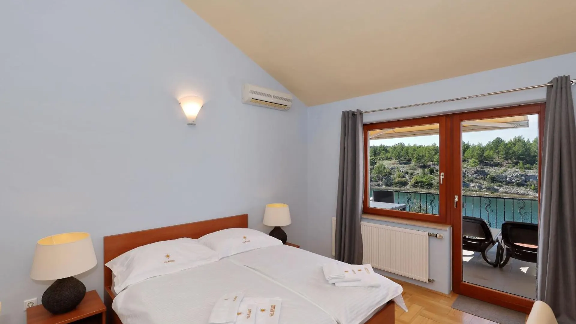 Alsano, No 1 Apartment Basic