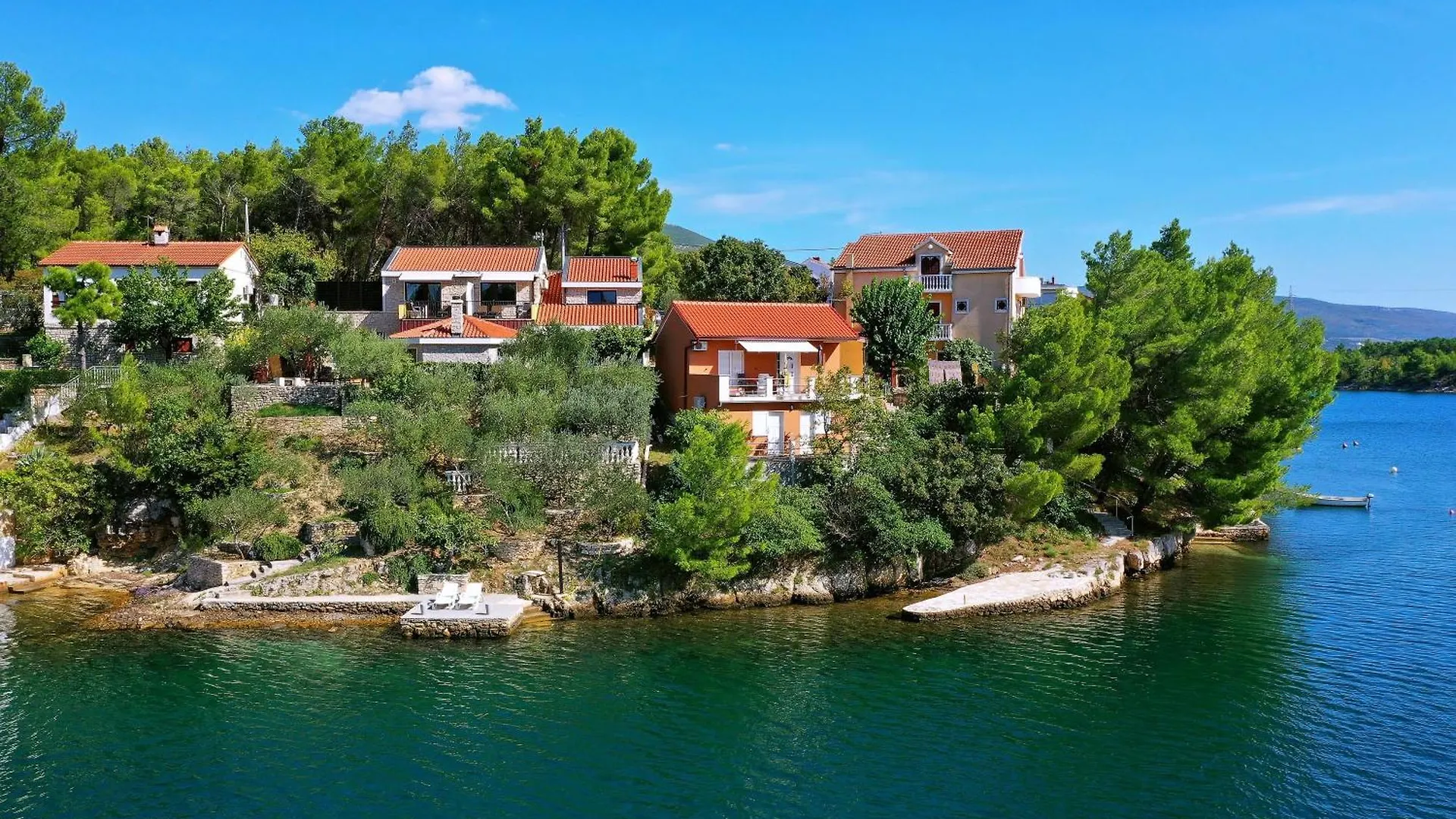 Alsano, No 1 Apartment Basic