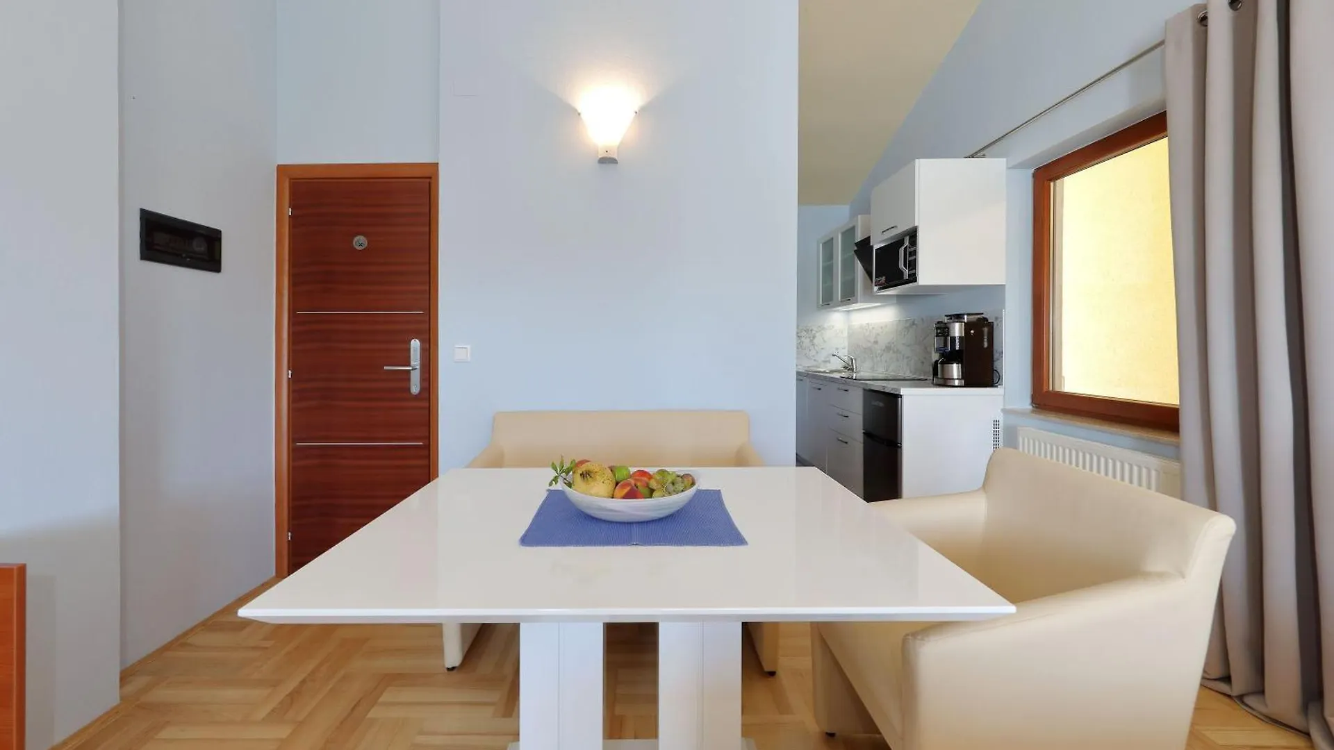 Alsano, No 1 Apartment Basic